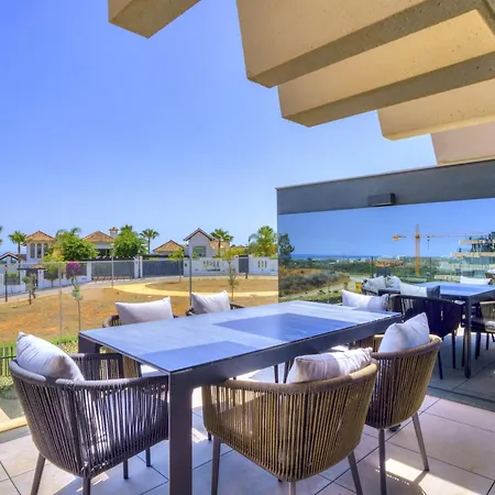 Oasis 325 Apartment *
